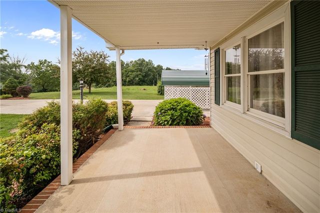 205 Snody Road, Mount Airy, NC 27030