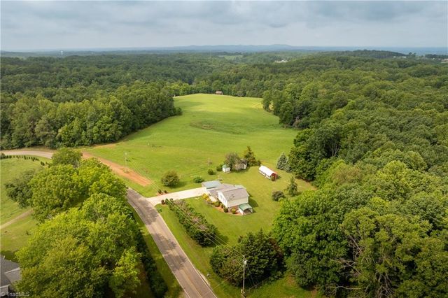 205 Snody Road, Mount Airy, NC 27030