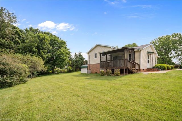205 Snody Road, Mount Airy, NC 27030