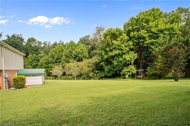 205 Snody Road, Mount Airy, NC 27030