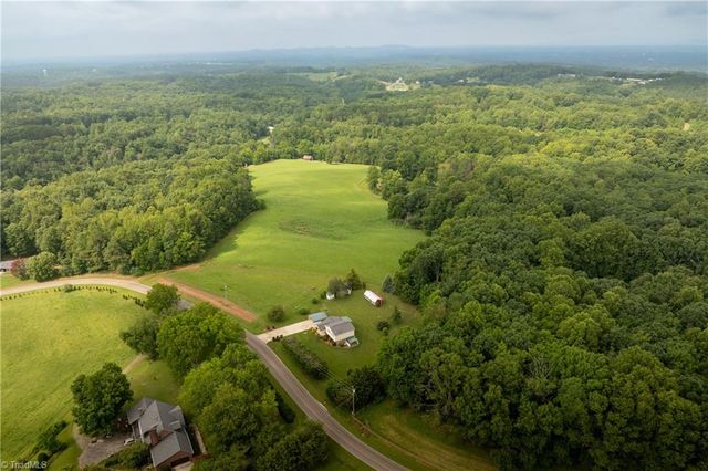 205 Snody Road, Mount Airy, NC 27030