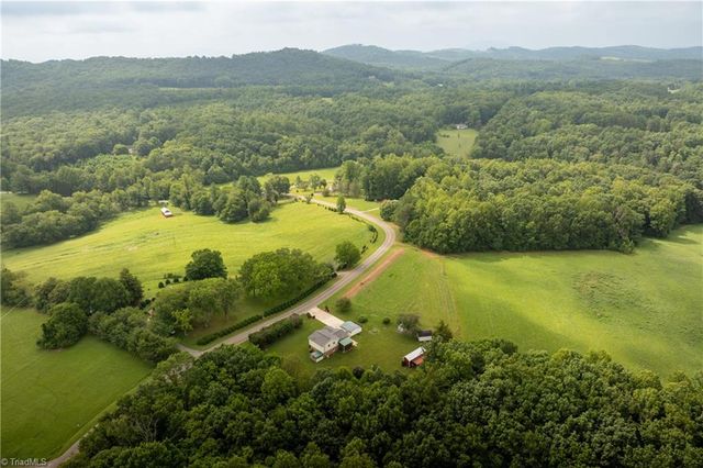 205 Snody Road, Mount Airy, NC 27030