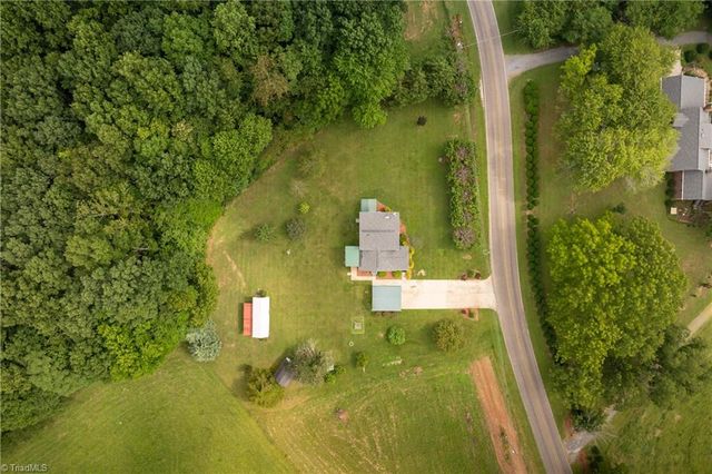 205 Snody Road, Mount Airy, NC 27030