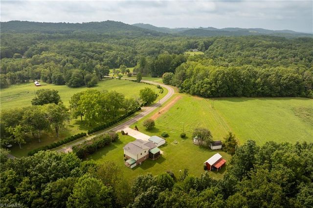 205 Snody Road, Mount Airy, NC 27030