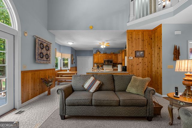 15 Oak Ridge Drive, Sharpsburg, GA 30277