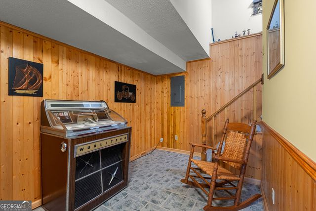 15 Oak Ridge Drive, Sharpsburg, GA 30277