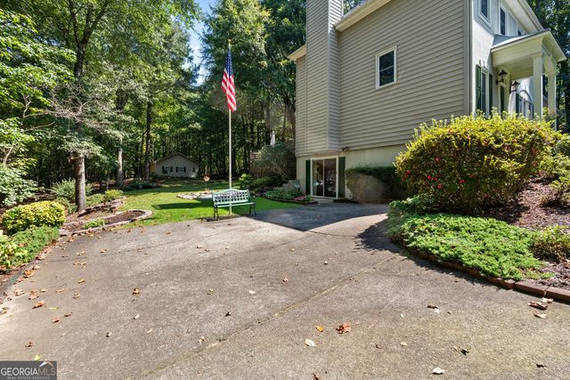15 Oak Ridge Drive, Sharpsburg, GA 30277