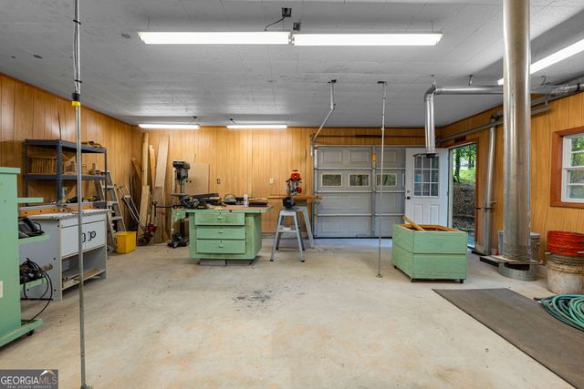 15 Oak Ridge Drive, Sharpsburg, GA 30277