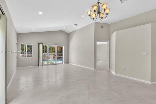 269 NW 101st Ave, Plantation, FL 33324