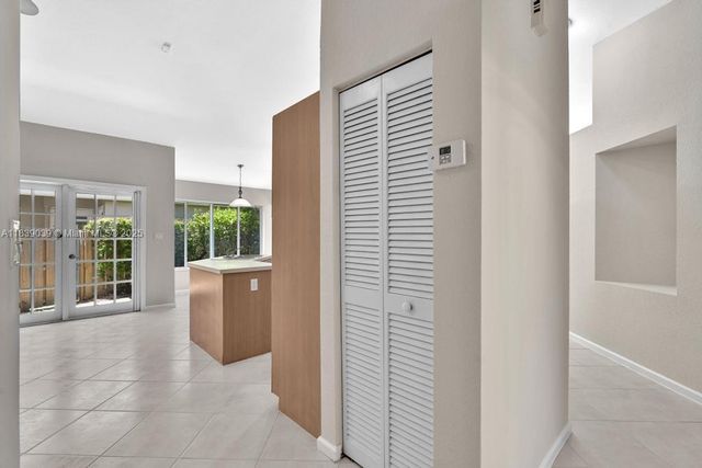 269 NW 101st Ave, Plantation, FL 33324