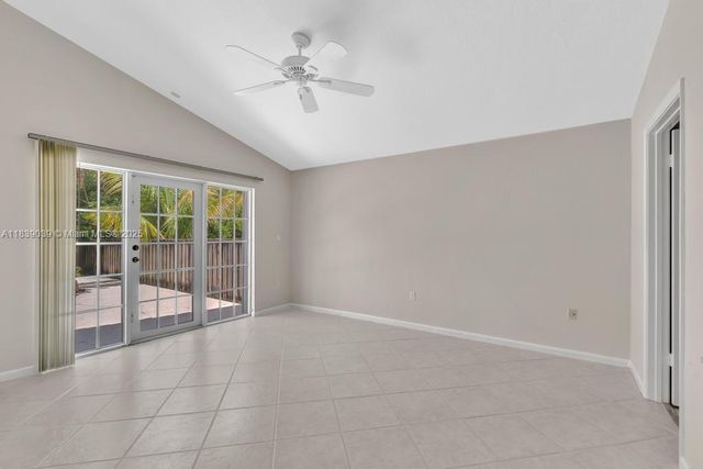269 NW 101st Ave, Plantation, FL 33324