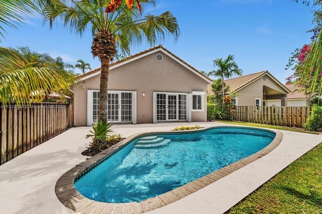 269 NW 101st Ave, Plantation, FL 33324