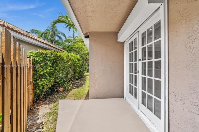 269 NW 101st Ave, Plantation, FL 33324