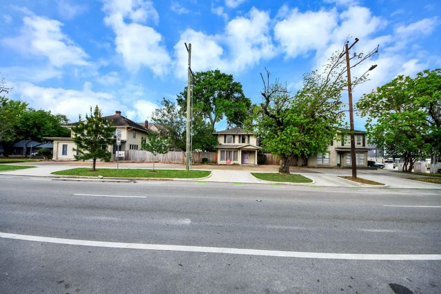 2014 Commonwealth Street, Houston, TX 77006
