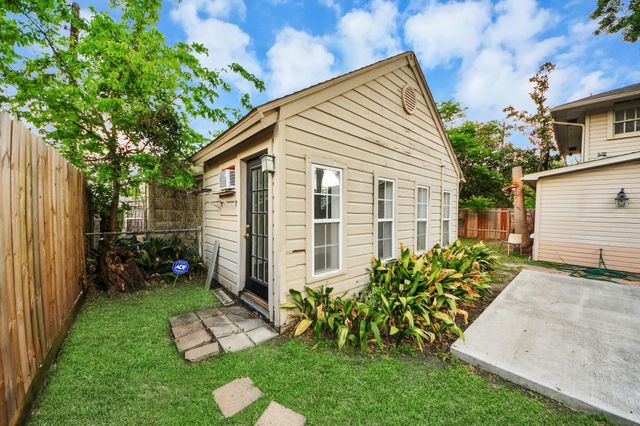 2014 Commonwealth Street, Houston, TX 77006