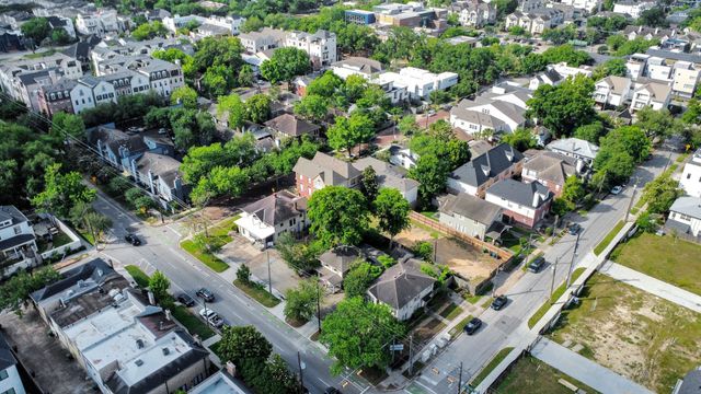 2014 Commonwealth Street, Houston, TX 77006