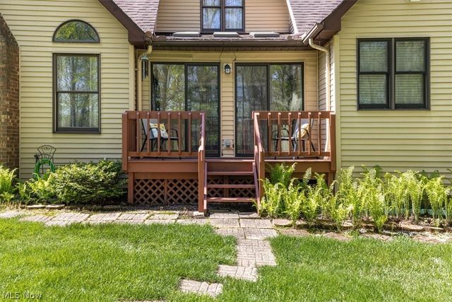 8051 Valleyview Court, North Royalton, OH 44133