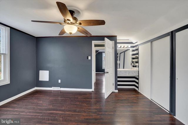 112 OAKLEIGH DR, York, PA 17402