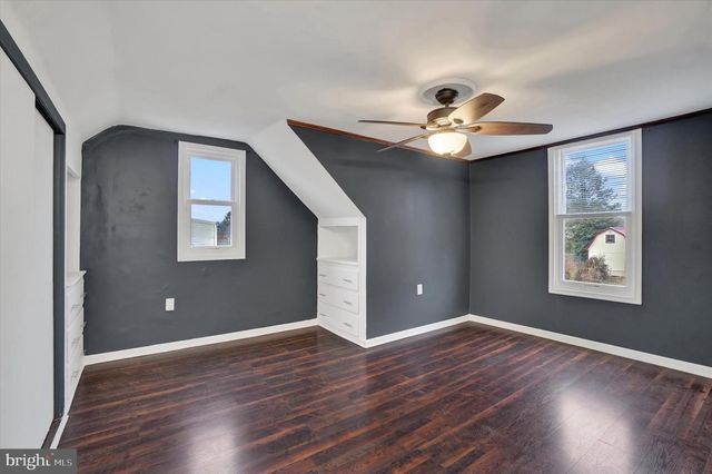 112 OAKLEIGH DR, York, PA 17402