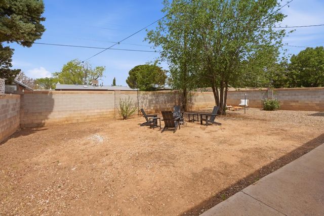 1015 Parsifal Street NE, Albuquerque, NM 87112