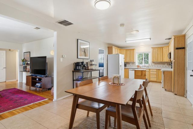 1015 Parsifal Street NE, Albuquerque, NM 87112
