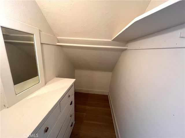 3919 Walton Avenue, Los Angeles, CA 90037