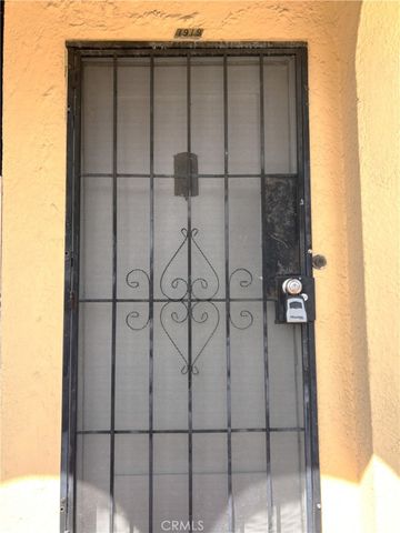3919 Walton Avenue, Los Angeles, CA 90037