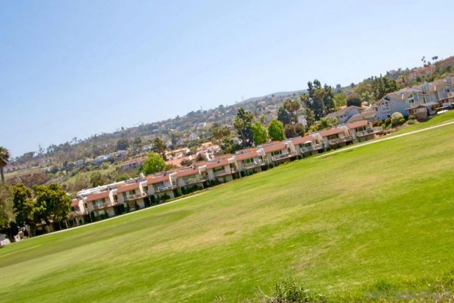 2625 Pirineos Way 219, Carlsbad, CA 92009