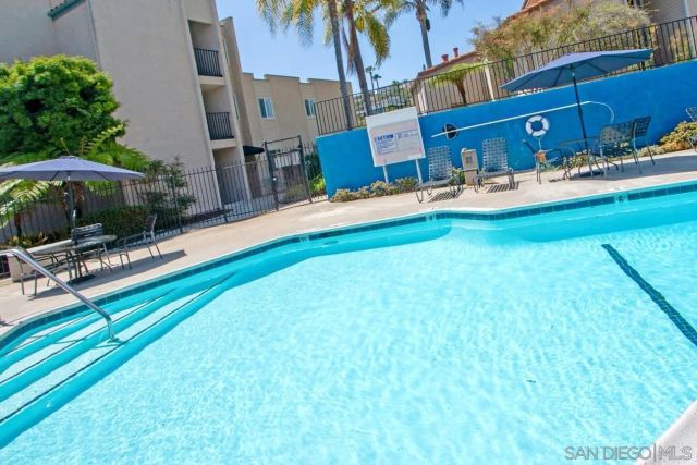 2625 Pirineos Way 219, Carlsbad, CA 92009