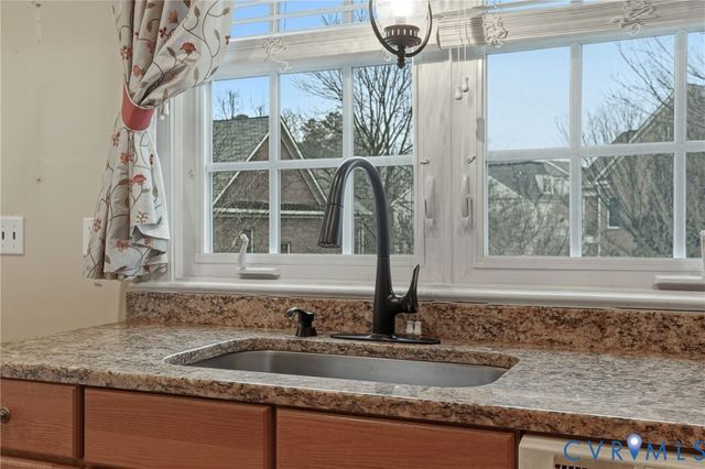 1128 Hyde Ln, Henrico, VA 23229