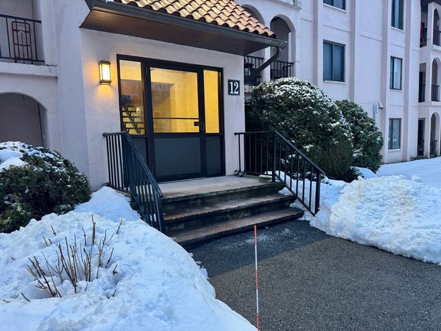 685 Oak St 12-11, Brockton, MA 02301