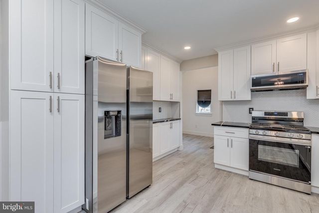 36 ATLANTIC AVE, Clementon, NJ 08021