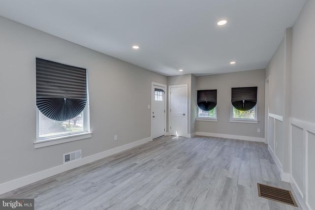 36 ATLANTIC AVE, Clementon, NJ 08021
