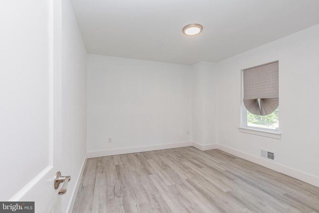 36 ATLANTIC AVE, Clementon, NJ 08021
