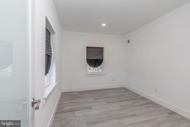 36 ATLANTIC AVE, Clementon, NJ 08021
