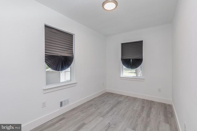 36 ATLANTIC AVE, Clementon, NJ 08021