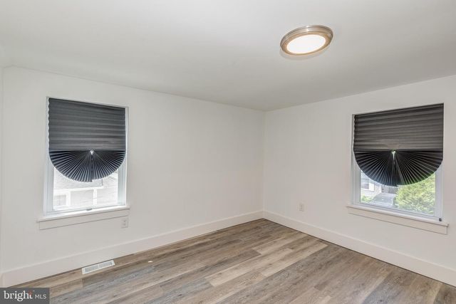 36 ATLANTIC AVE, Clementon, NJ 08021