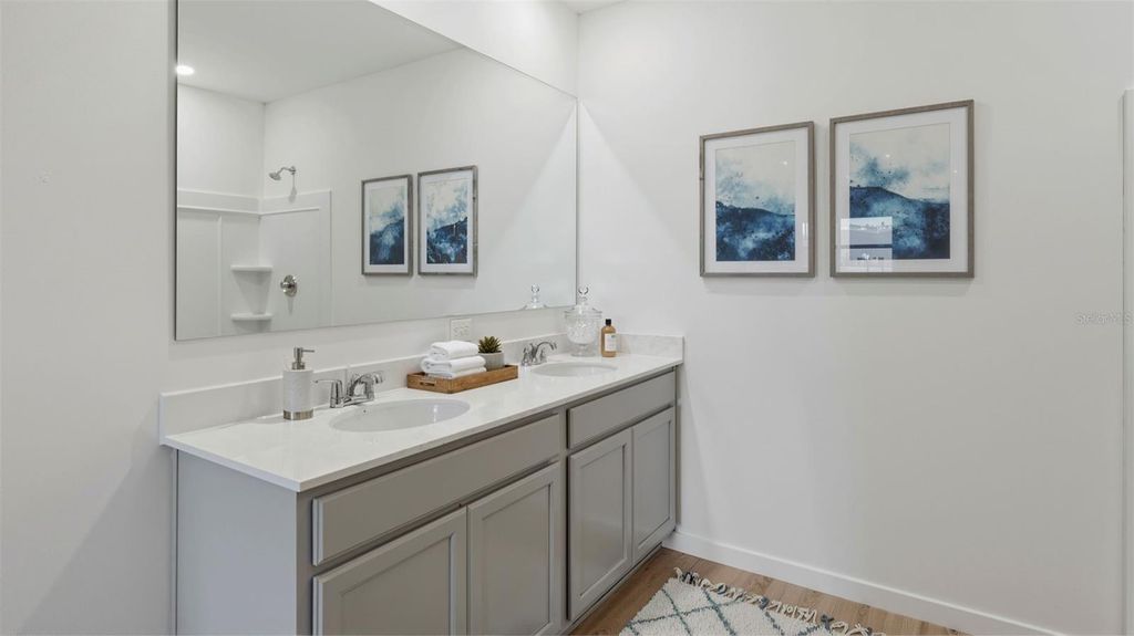 Image 6 of property listing at 1630 HOUMAS STREET, Ormond Beach, FL 32174