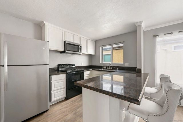 1643 Pentecost Way 4, San Diego, CA 92105