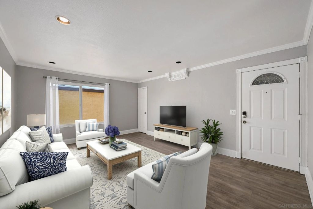 1643 Pentecost Way 4, San Diego, CA 92105