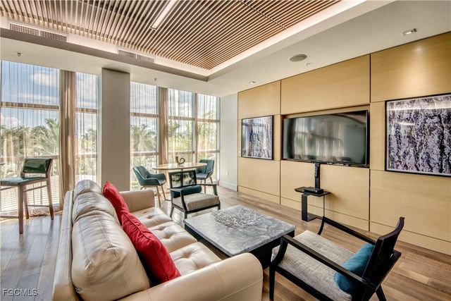 3000 Oasis Grand BLVD MPH3, Fort Myers, FL 33916