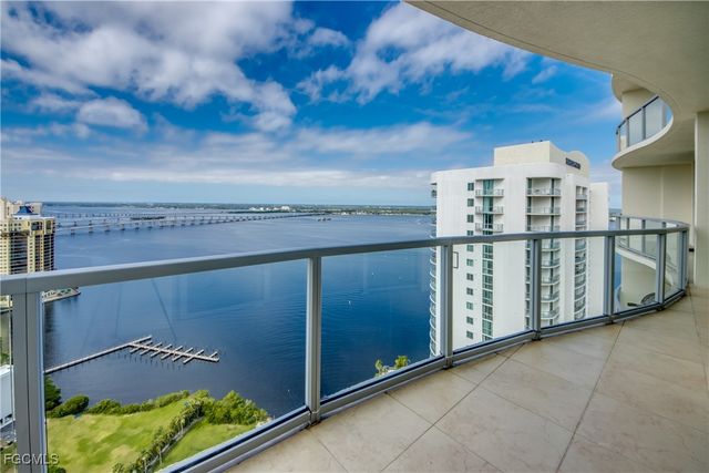 3000 Oasis Grand BLVD MPH3, Fort Myers, FL 33916