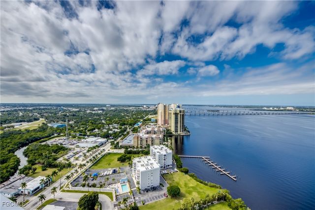 3000 Oasis Grand BLVD MPH3, Fort Myers, FL 33916