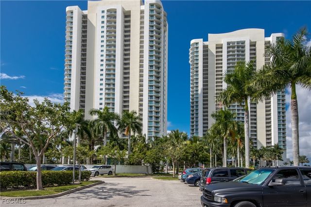 3000 Oasis Grand BLVD MPH3, Fort Myers, FL 33916