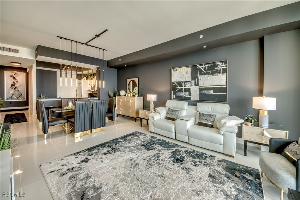 3000 Oasis Grand BLVD MPH3, Fort Myers, FL 33916