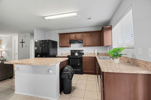 246 Willow Creek Lane, Terrell, TX 75160