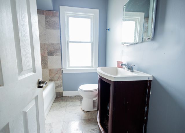 10224 S Princeton Avenue, Chicago, IL 60628