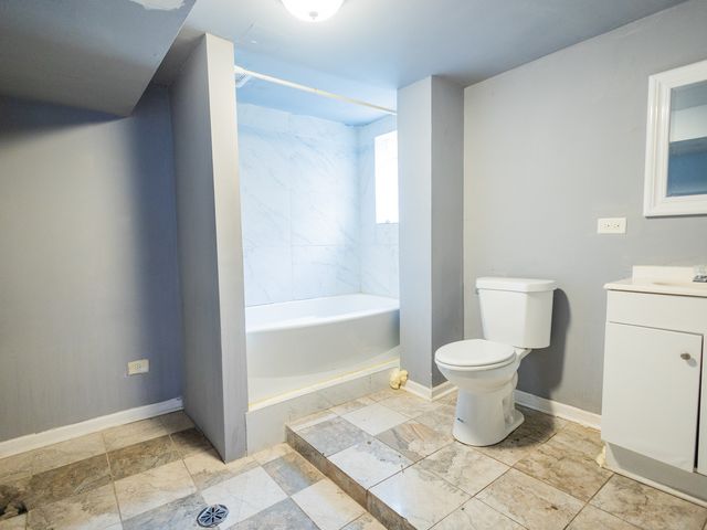 10224 S Princeton Avenue, Chicago, IL 60628