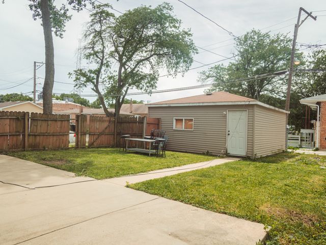 10224 S Princeton Avenue, Chicago, IL 60628