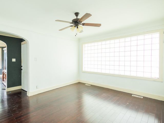 10224 S Princeton Avenue, Chicago, IL 60628